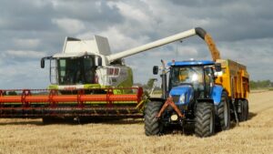 harvest-grain-combine-arable-farming-163752-1-300x169 harvest-grain-combine-arable-farming-163752