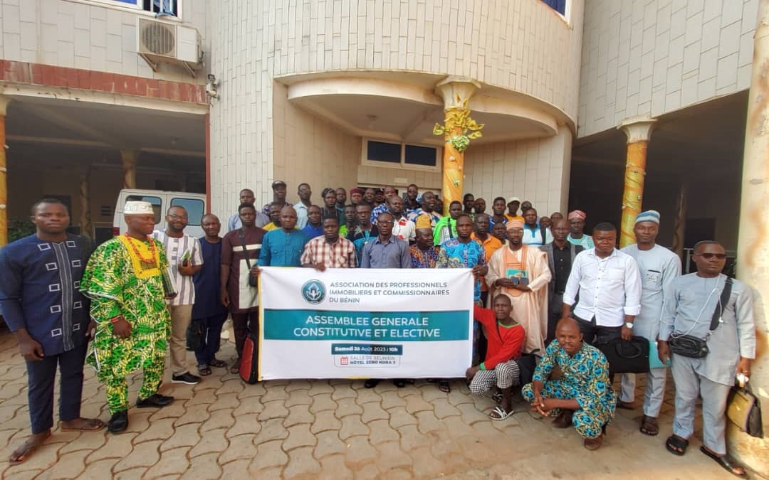 ASSEMBLÉE GÉNÉRALE ÉLECTIVE DE L’APICOB: ETIENNE TICOU  ÉLU PRÉSIDENT DE CETTE   PRESTIGIEUSE ASSOCIATION