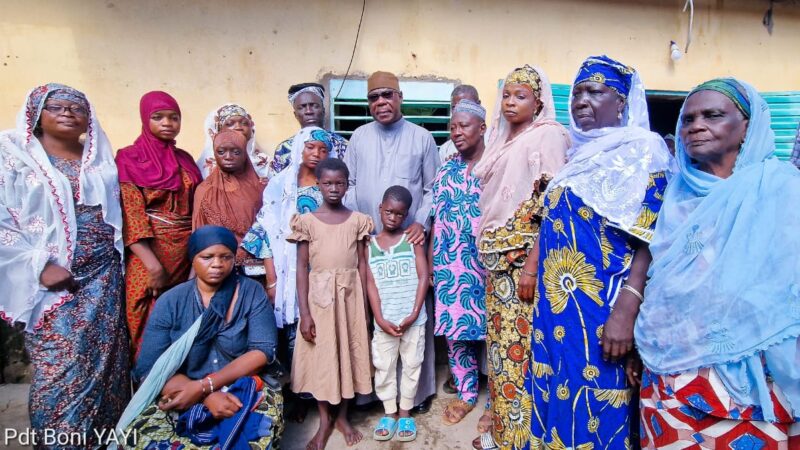 Les événements de 02 mai 2019 à Cadjehoun : YAYI Boni aux côtés de la famille de la victime Orou Petit Assouma