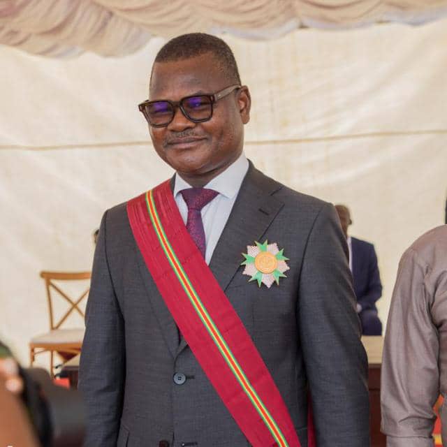 Décoration de la 9 ème  législature au Bénin :  Barthélémy  KASSA élevé à la dignité de grand croix de l’ordre national du Bénin