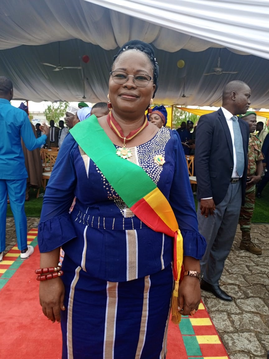 L’He Jeanne TCHANATI et ses collègues  députés élevés dans l’ordre national du Bénin : Des leaders exemplaires célébrés pour leur engagement dans la construction du Bénin nouveau