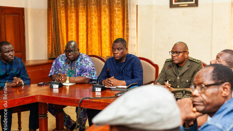 Libération de l’emprise des lignes haute tension à Abomey-Calavi : Le Ministre Conseiller Jacques AYADJI fait un point d’étape avec les Chefs d’arrondissement