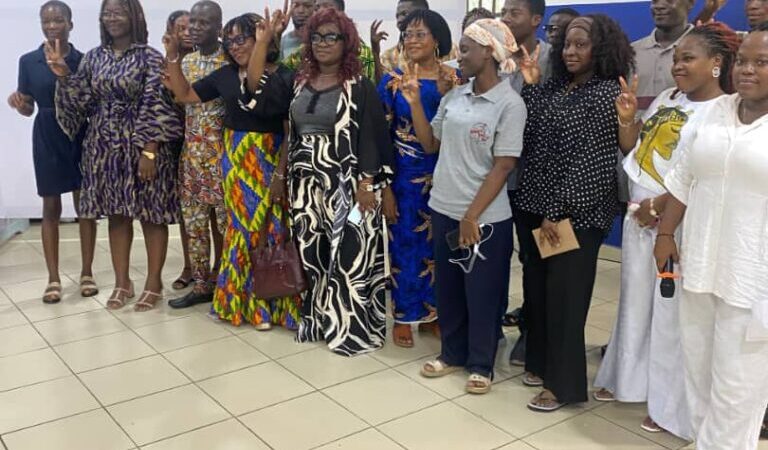 SANTÉ SEXUELLE ET BIEN-ÊTRE AU FÉMININ : L’Ong Femme Dynamique Action sensibilise des jeunes filles et femmes de Cotonou